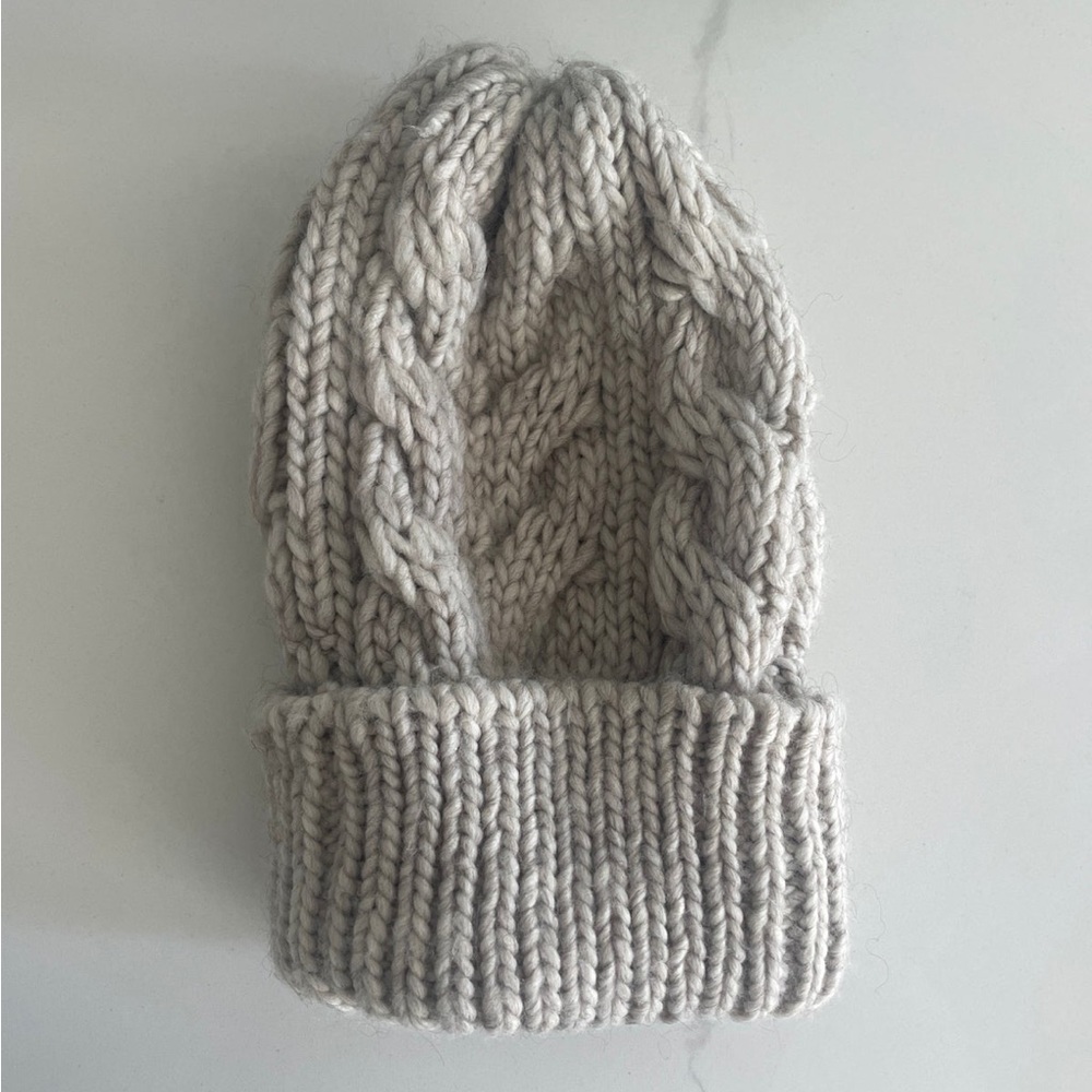 American Eagle Outfitters winter hat